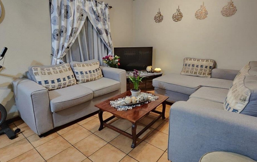 3 Bedroom Property for Sale in Fairfield Estate Western Cape